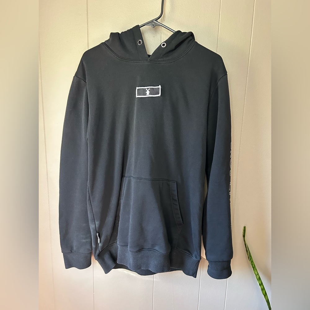 Dutch Bros
Hoodie
Used